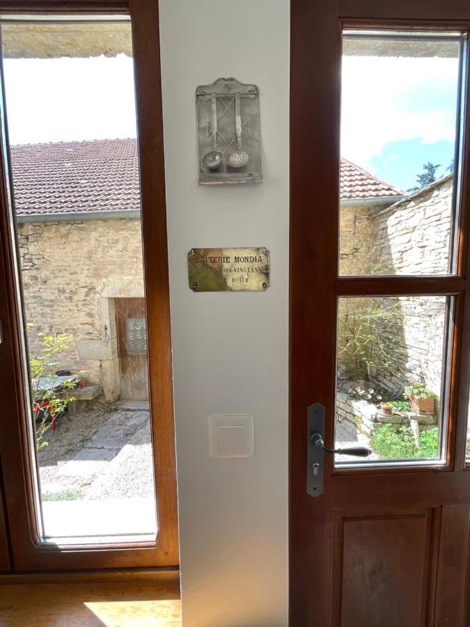 Rue De La Tour Du Pin Villa Fontaine-Francaise Bagian luar foto